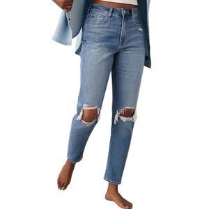 AE American Eagle Ripped Mom Jean | med wash | size 4
